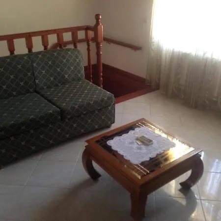 Yiannis Seafront Apartment