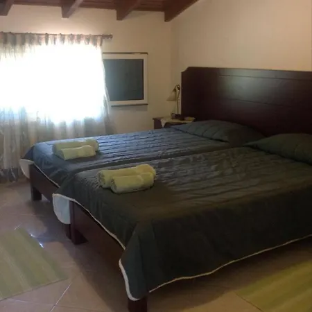 아파트 Yiannis Seafront Apartment