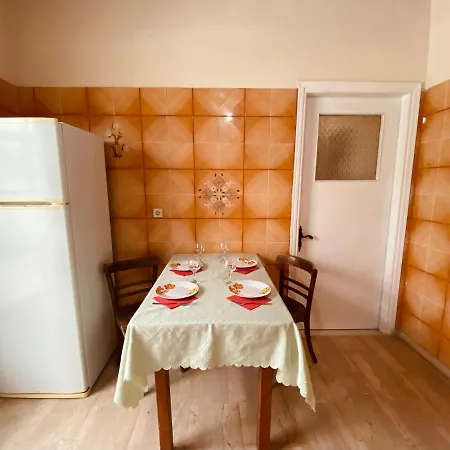 House 莱夫基米