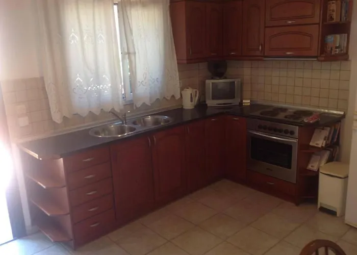Yiannis Seafront Apartment Paleokastritsa